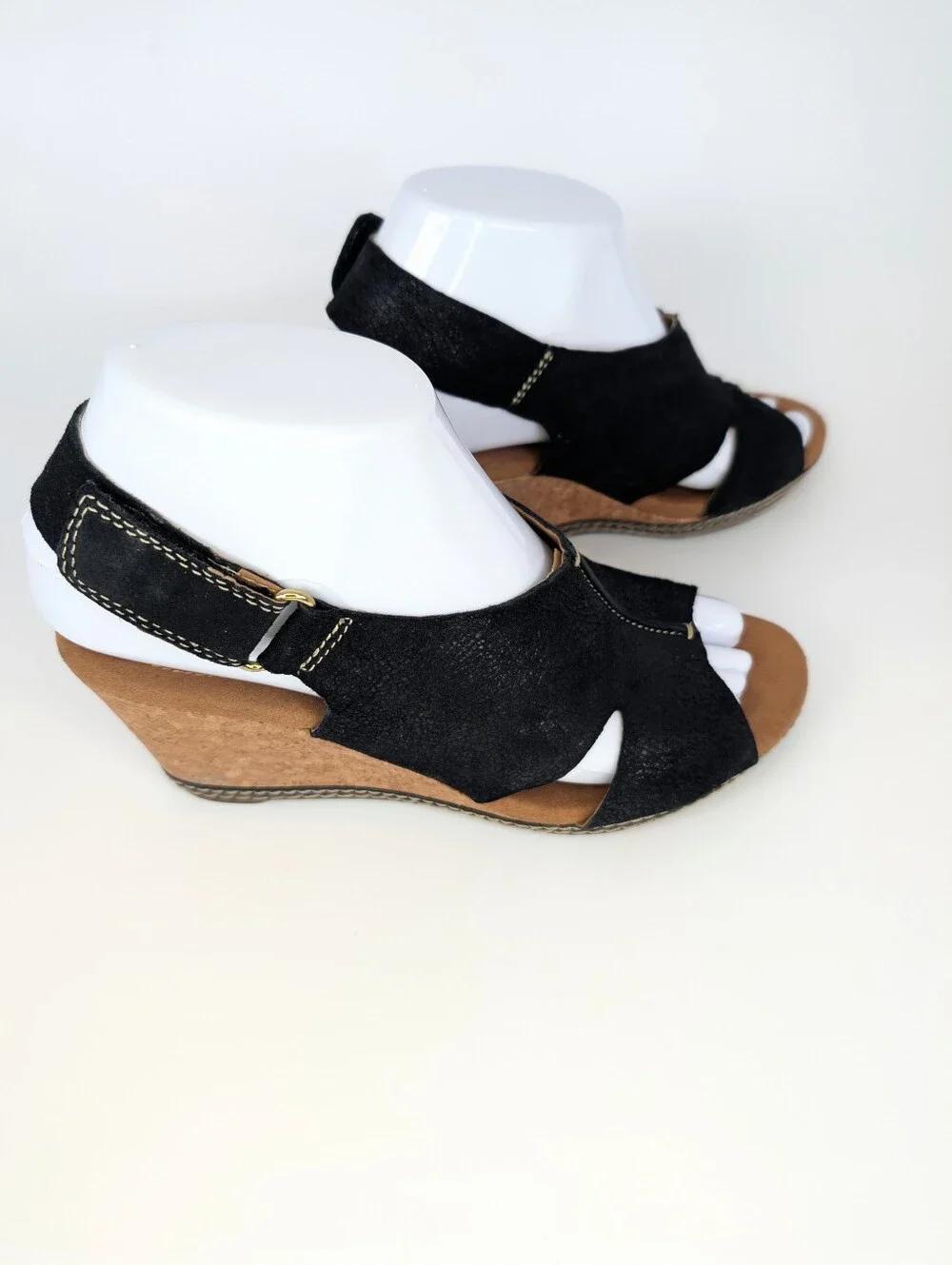 Clarks Collection Helio Float Wedge Open Toe Black Slingback Sandals Size 6.5